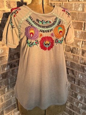 Double D Ranch Embroidered Short Sleeve Beige Womens Top